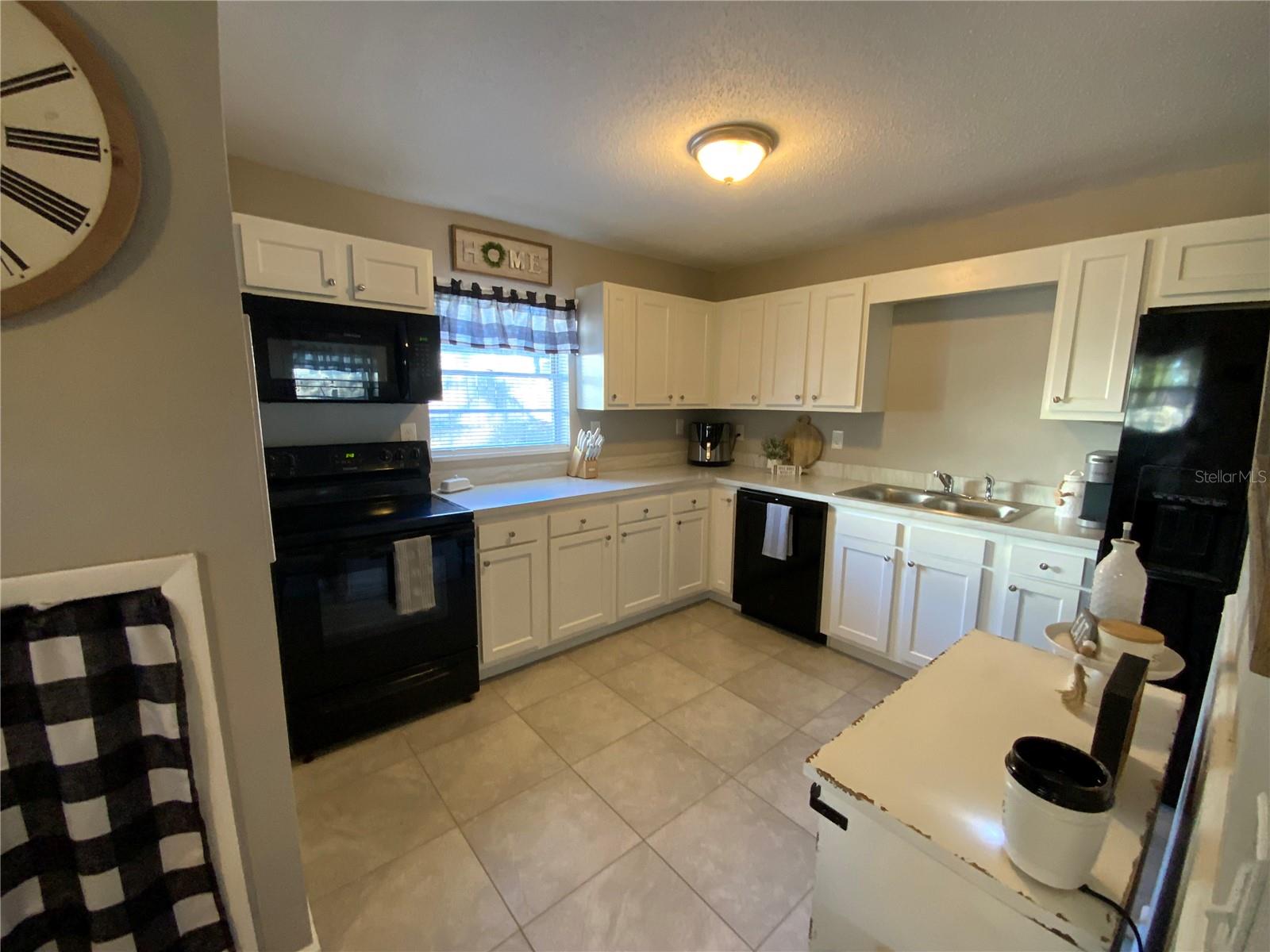37400 VISTA DR, DADE CITY, FL, 33523