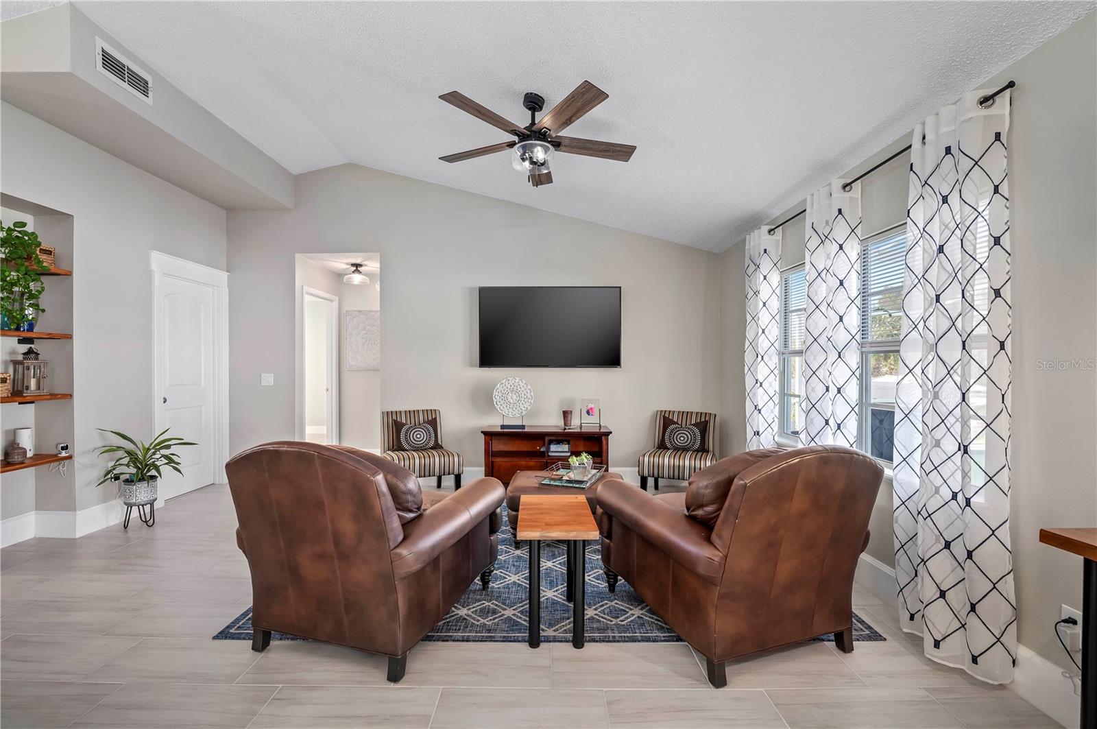 652 GAINSBORO ST, DELTONA, FL, 32725