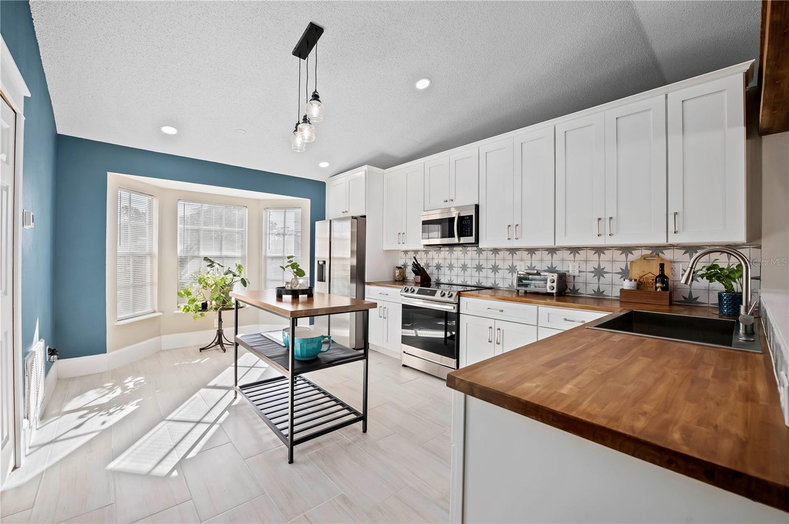 652 GAINSBORO ST, DELTONA, FL, 32725