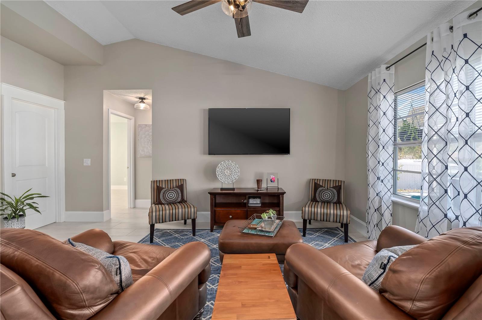 652 GAINSBORO ST, DELTONA, FL, 32725
