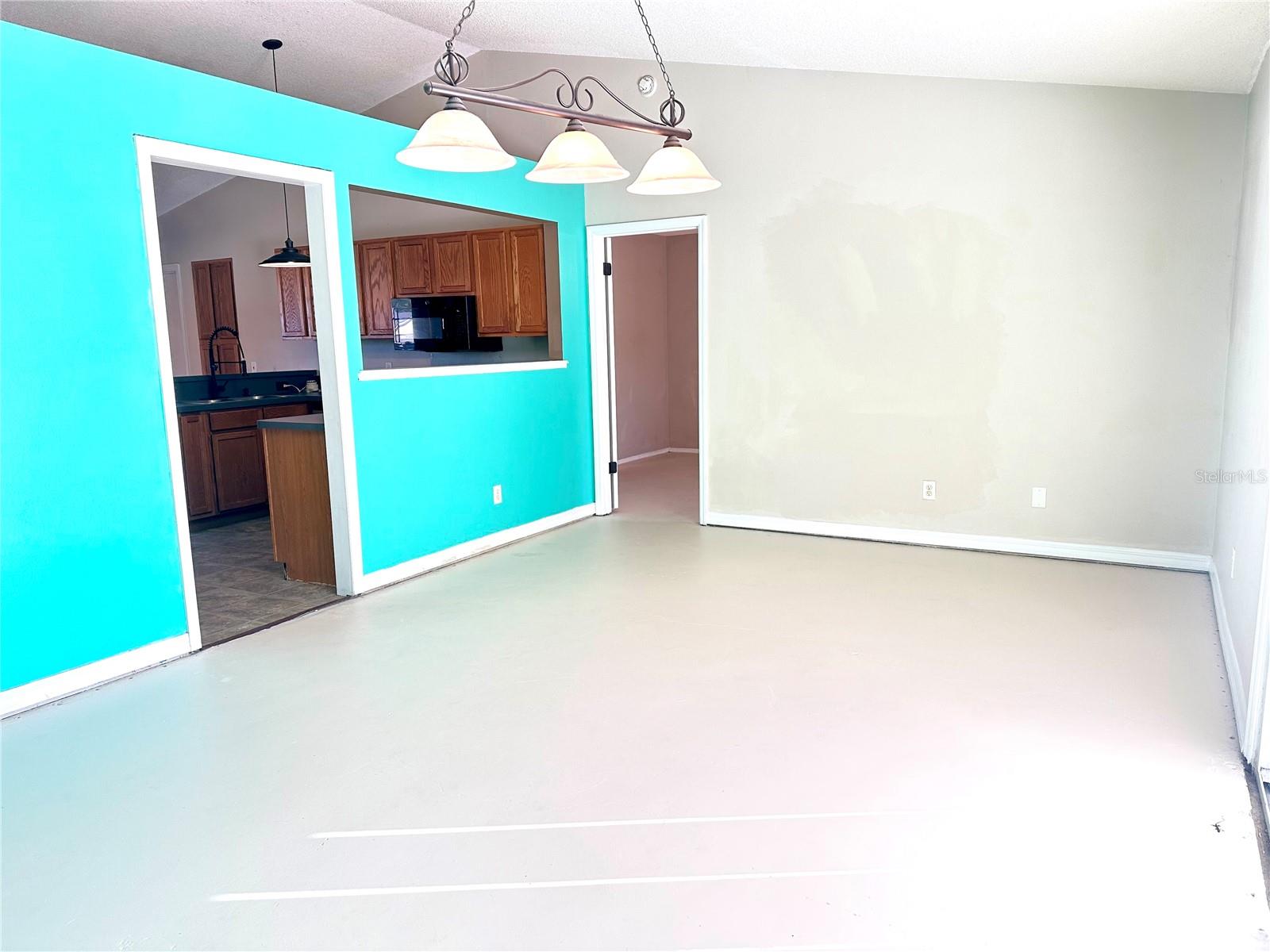 2585 GRAMERCY DR, DELTONA, FL, 32738