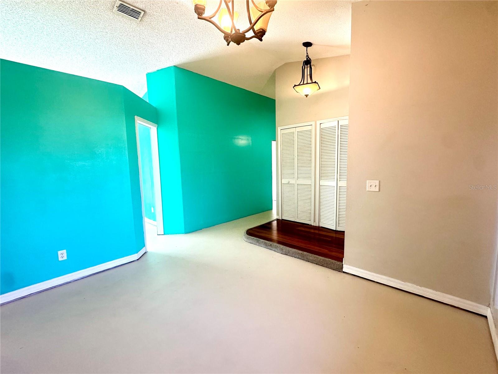 2585 GRAMERCY DR, DELTONA, FL, 32738
