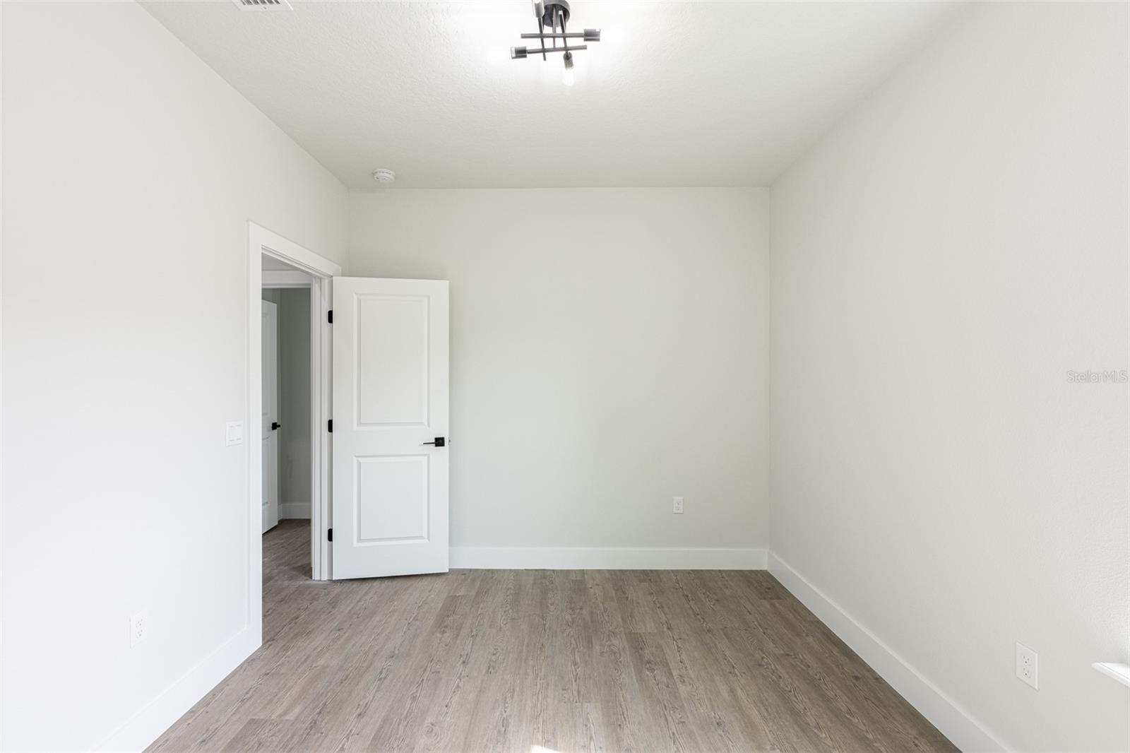 8 WHEELING LN, PALM COAST, FL, 32164