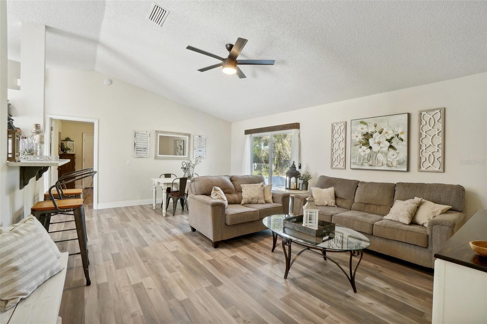 3407 COMMERCE AVE, DELTONA, FL, 32738