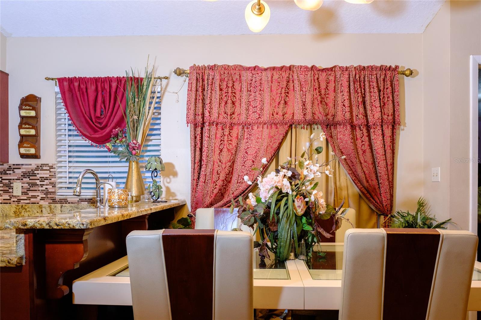 6811 DAUPHIN, TAMPA, FL, 33611