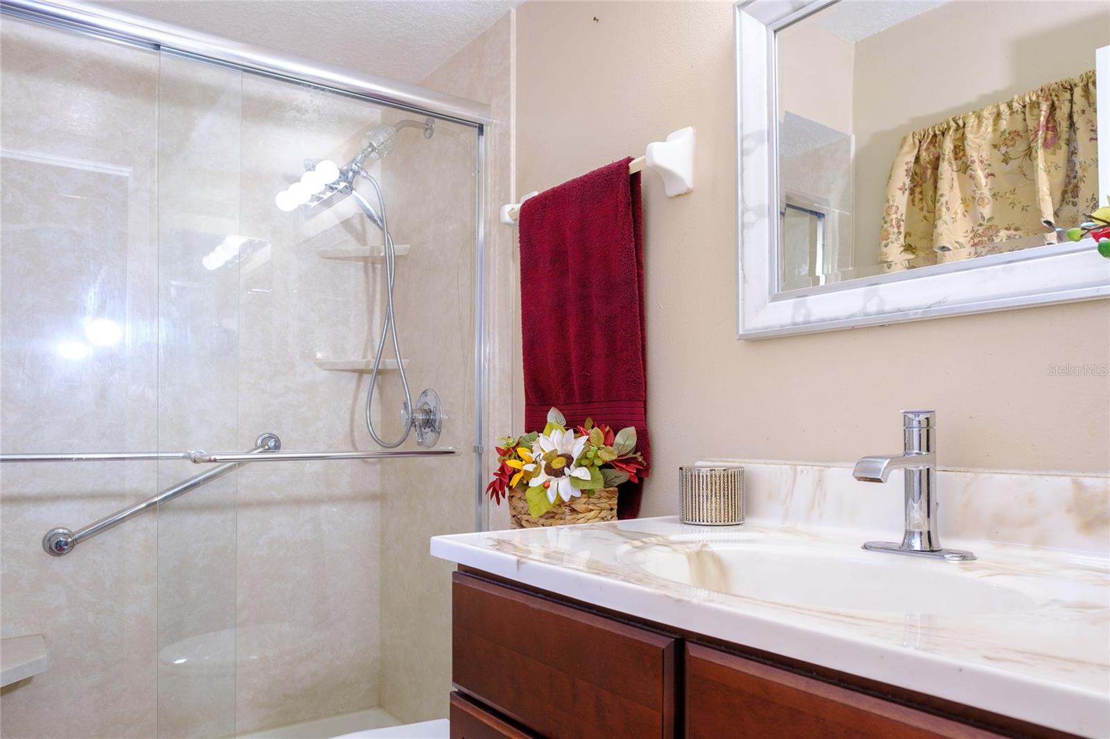 6811 DAUPHIN, TAMPA, FL, 33611