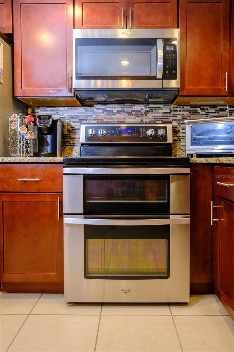 6811 DAUPHIN, TAMPA, FL, 33611