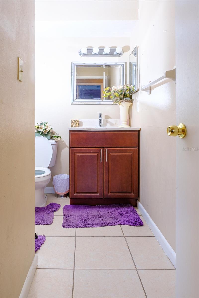 6811 DAUPHIN, TAMPA, FL, 33611