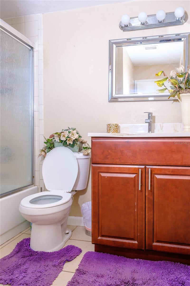 6811 DAUPHIN, TAMPA, FL, 33611