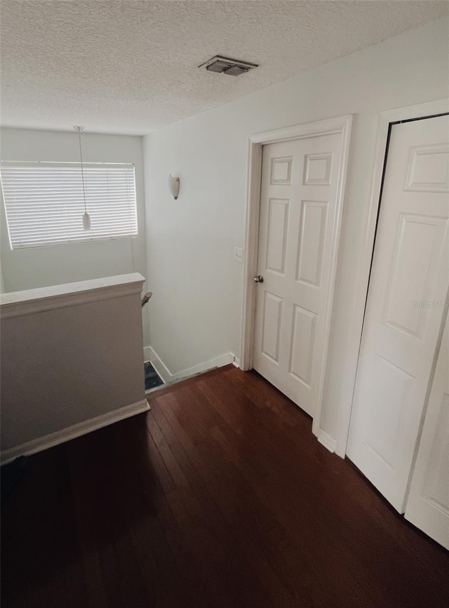 1102 W CHARTER ST, TAMPA, FL, 33602