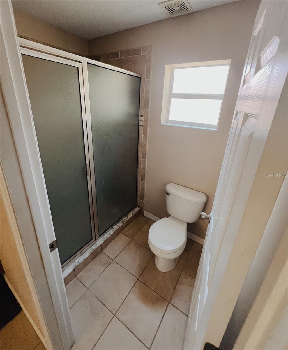 1102 W CHARTER ST, TAMPA, FL, 33602