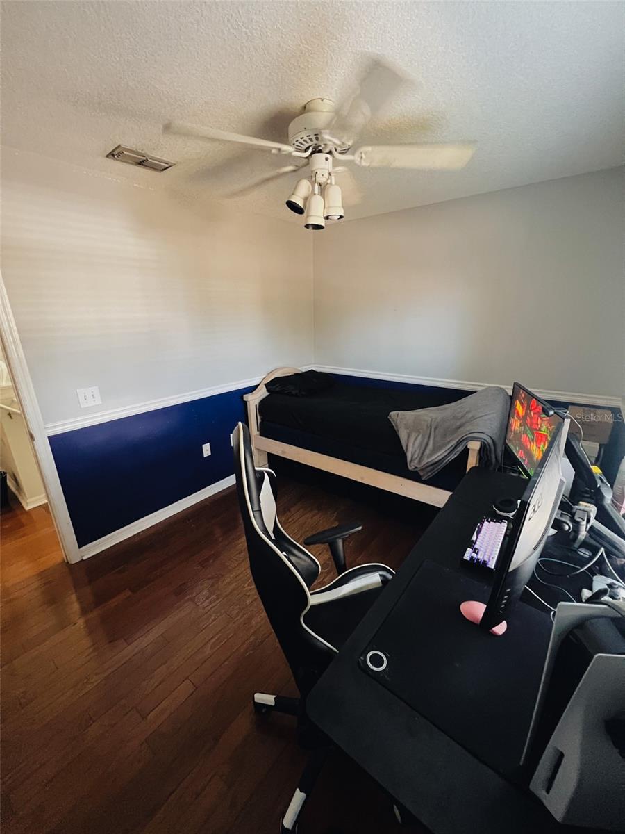 1102 W CHARTER ST, TAMPA, FL, 33602