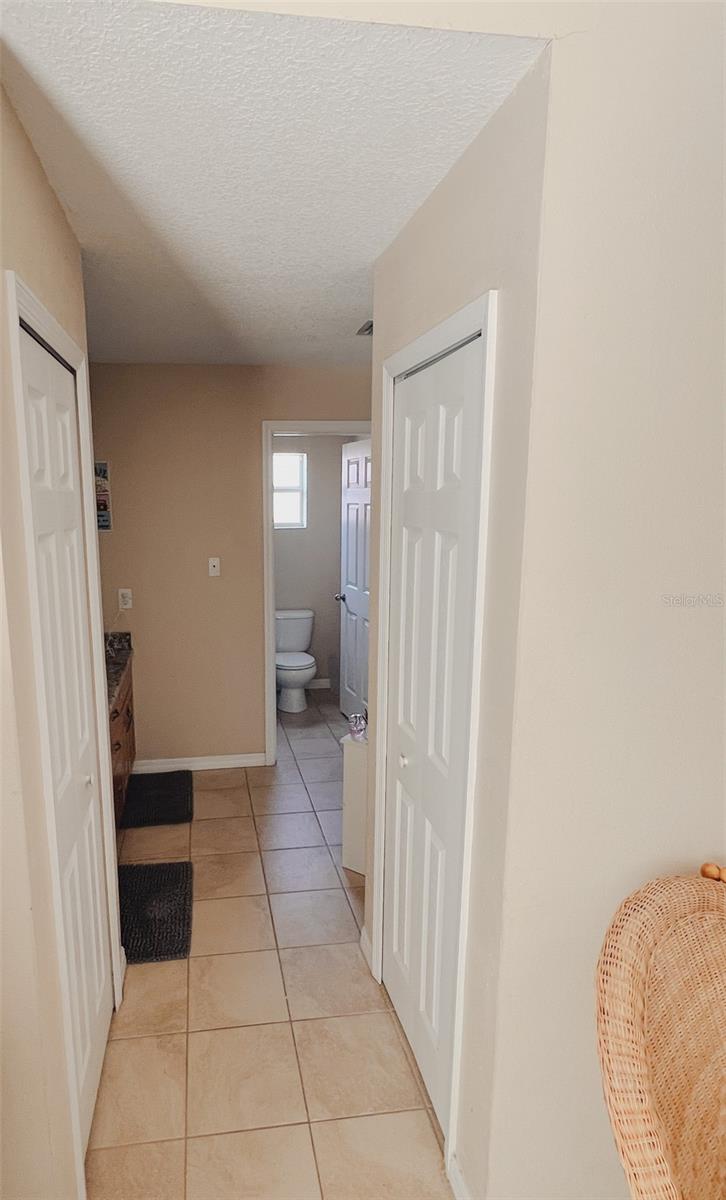 1102 W CHARTER ST, TAMPA, FL, 33602