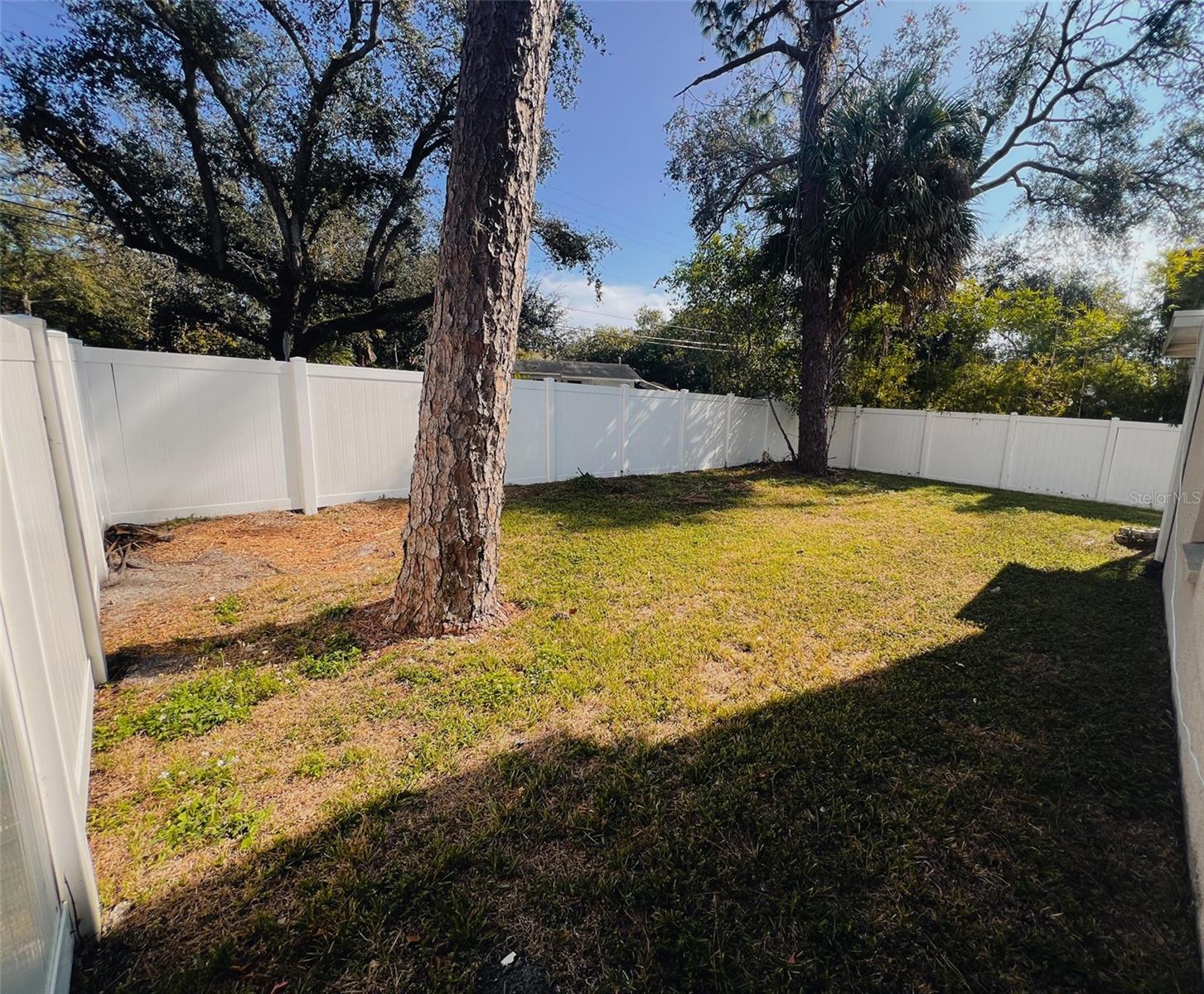 1102 W CHARTER ST, TAMPA, FL, 33602