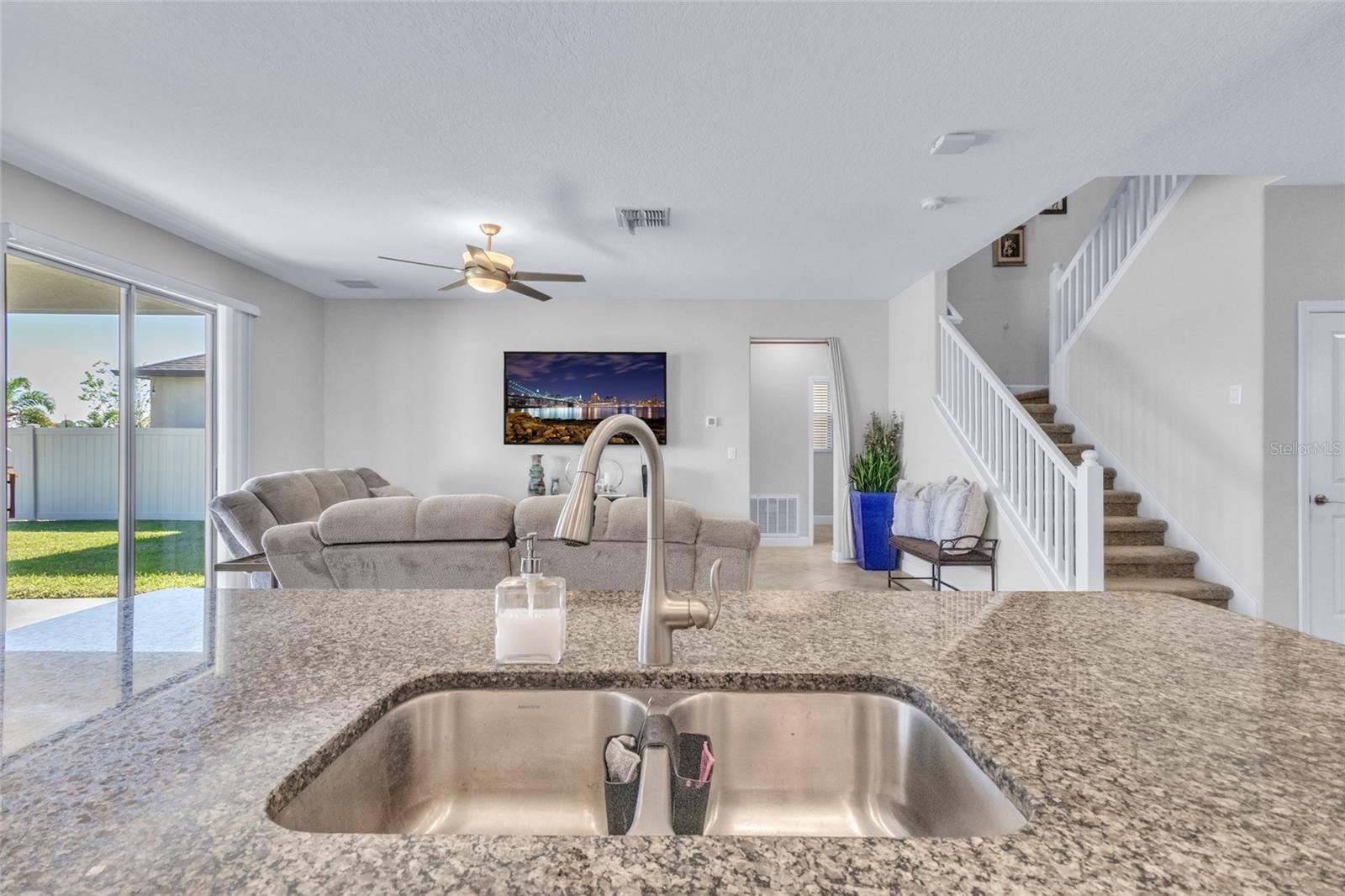 7353 WASH ISLAND DR, SUN CITY CENTER, FL, 33573