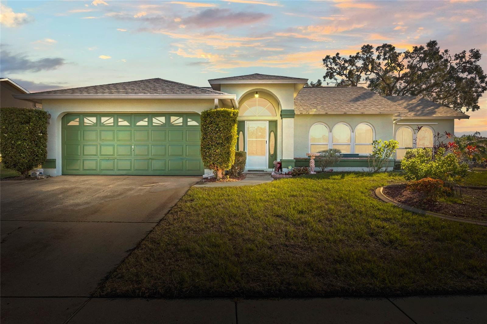 10836 MIDLAND BRIDGE RD, HUDSON, FL, 34667