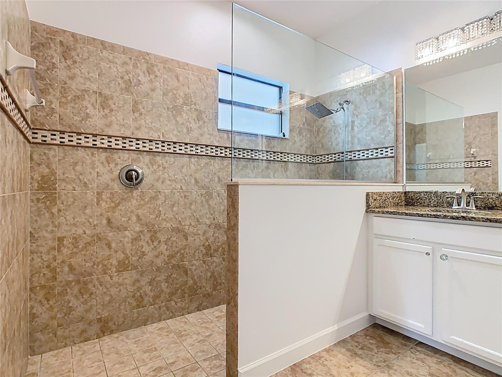 8914 DOVE VALLEY WAY, DAVENPORT, FL, 33896