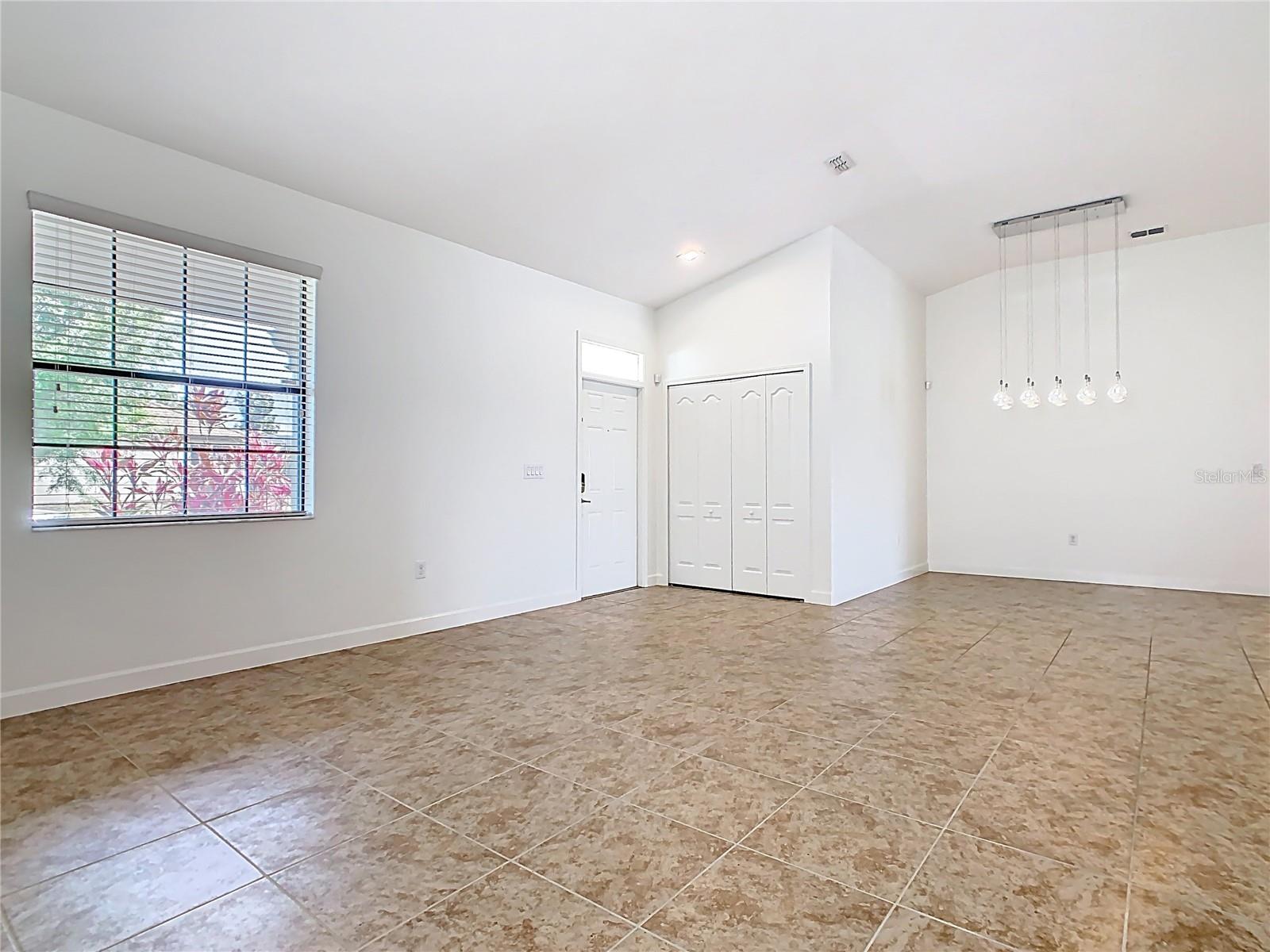 8914 DOVE VALLEY WAY, DAVENPORT, FL, 33896