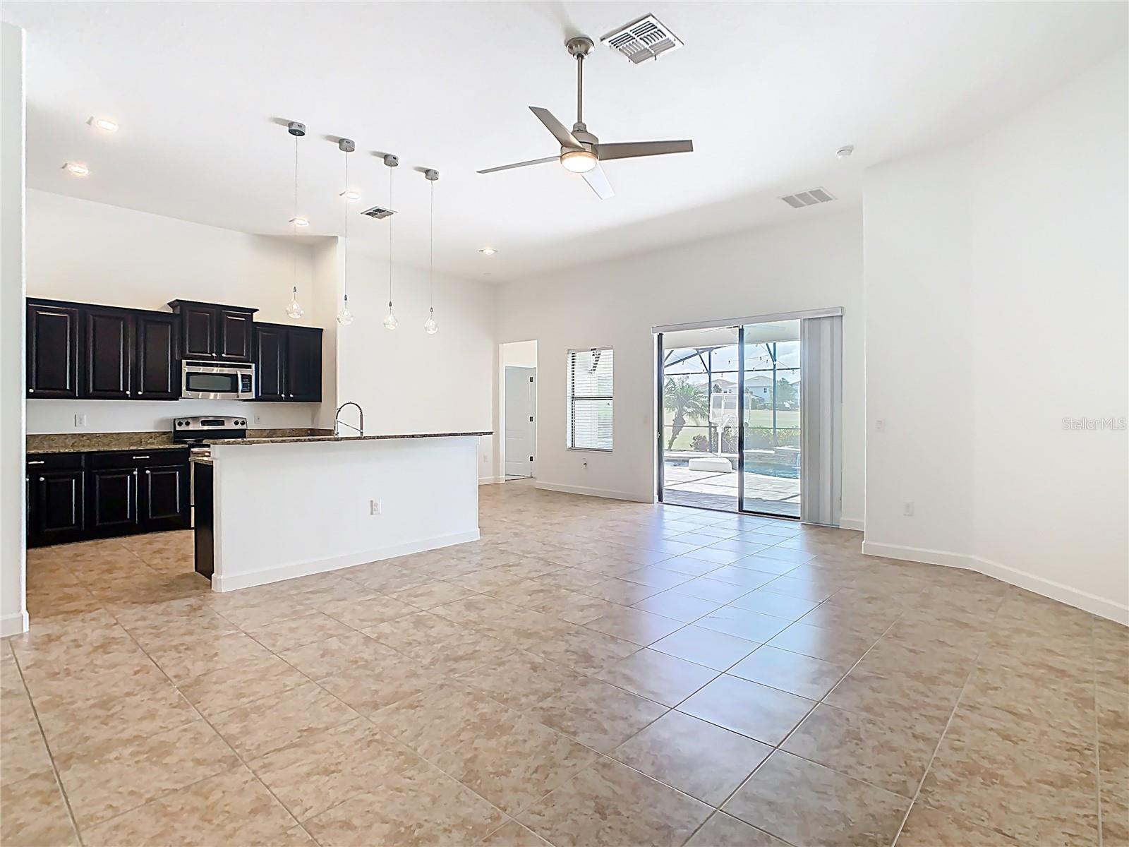 8914 DOVE VALLEY WAY, DAVENPORT, FL, 33896