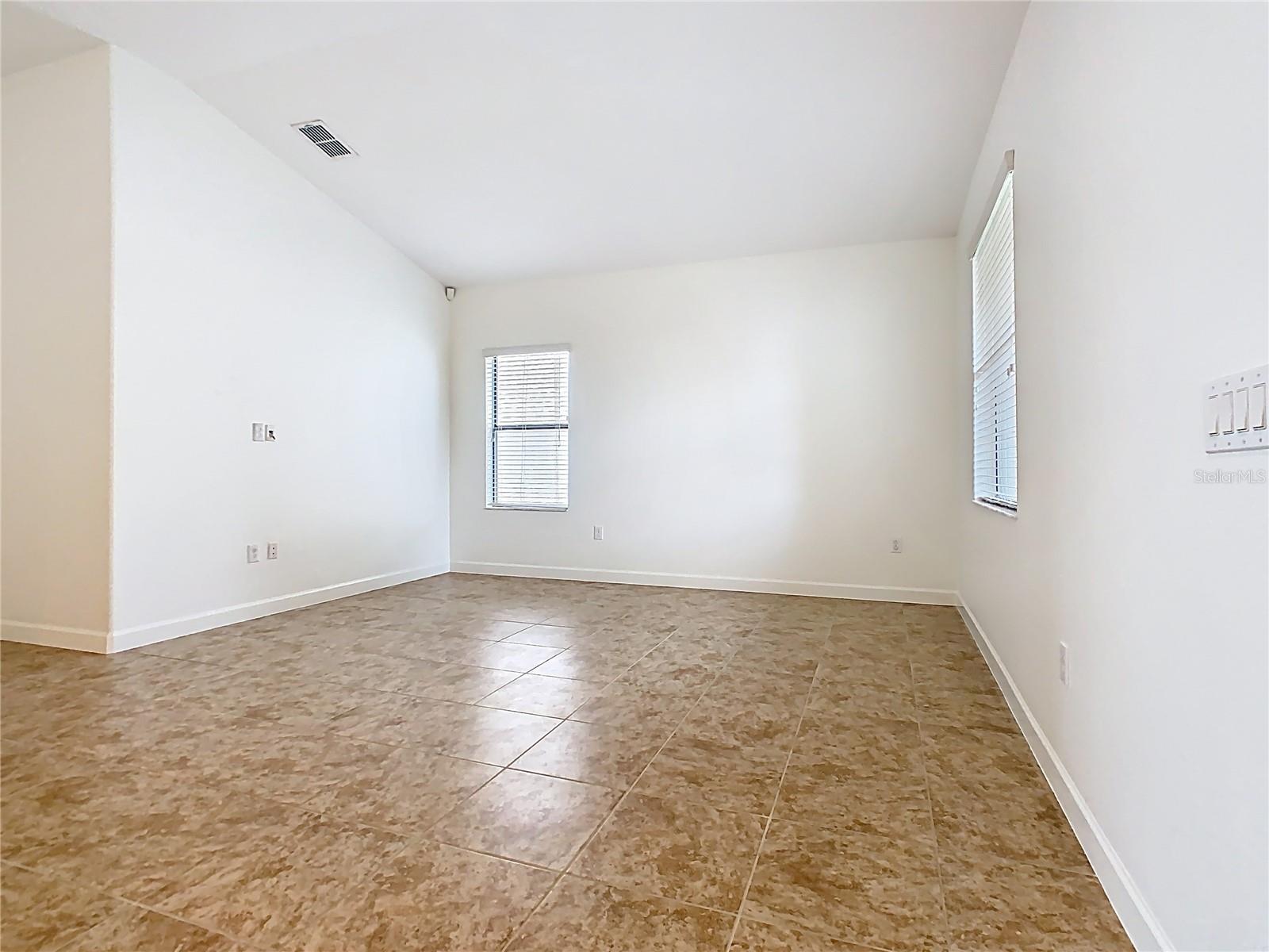 8914 DOVE VALLEY WAY, DAVENPORT, FL, 33896