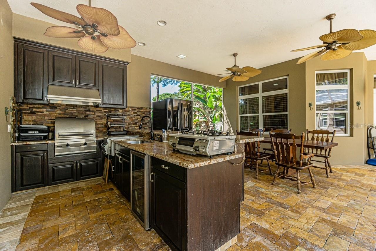 5900 98TH AVE N, PINELLAS PARK, FL, 33782
