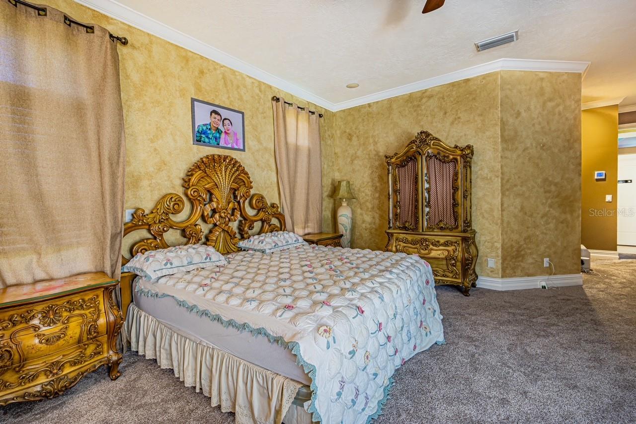 5900 98TH AVE N, PINELLAS PARK, FL, 33782