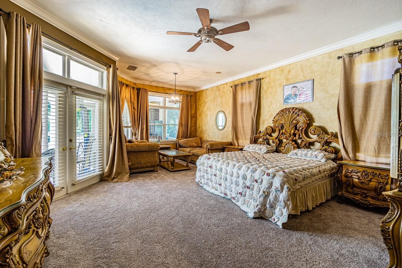 5900 98TH AVE N, PINELLAS PARK, FL, 33782