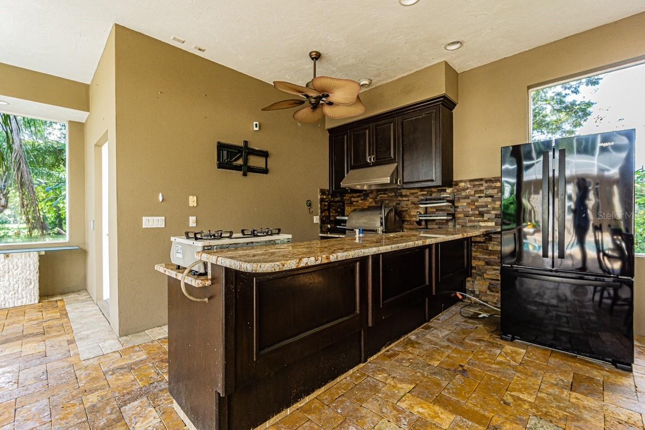 5900 98TH AVE N, PINELLAS PARK, FL, 33782
