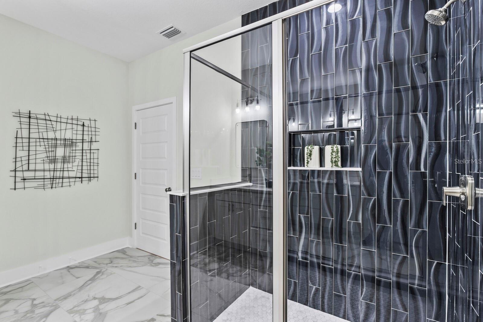 2136 W BEACH ST, TAMPA, FL, 33607