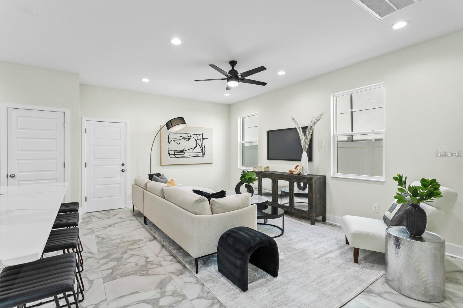 2136 W BEACH ST, TAMPA, FL, 33607