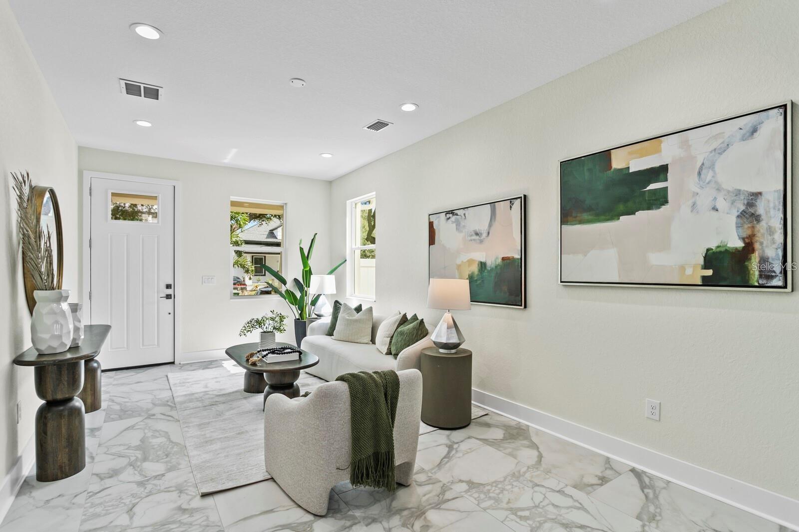 2136 W BEACH ST, TAMPA, FL, 33607