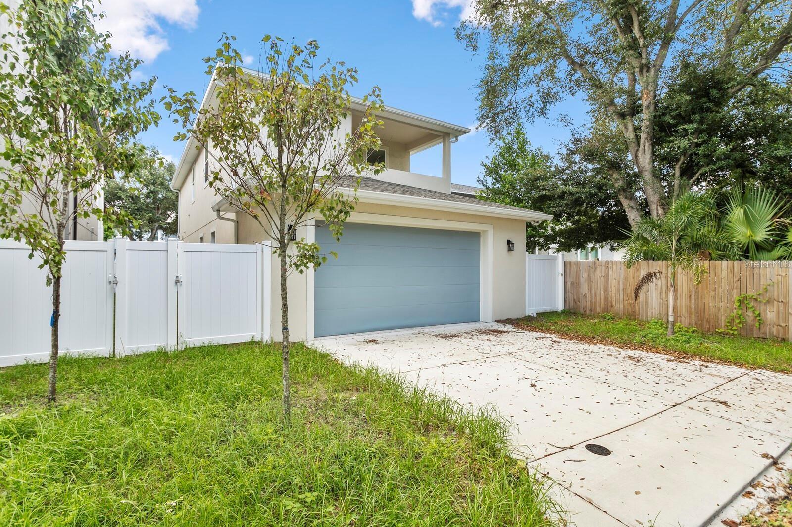 2136 W BEACH ST, TAMPA, FL, 33607