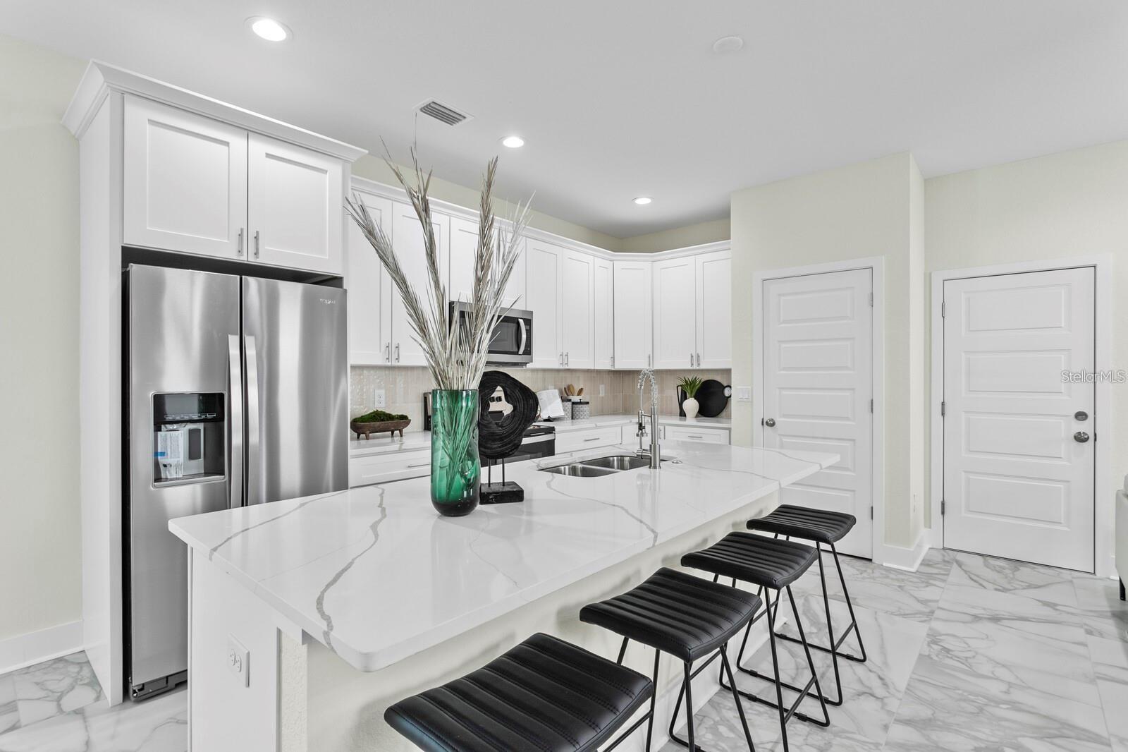 2136 W BEACH ST, TAMPA, FL, 33607