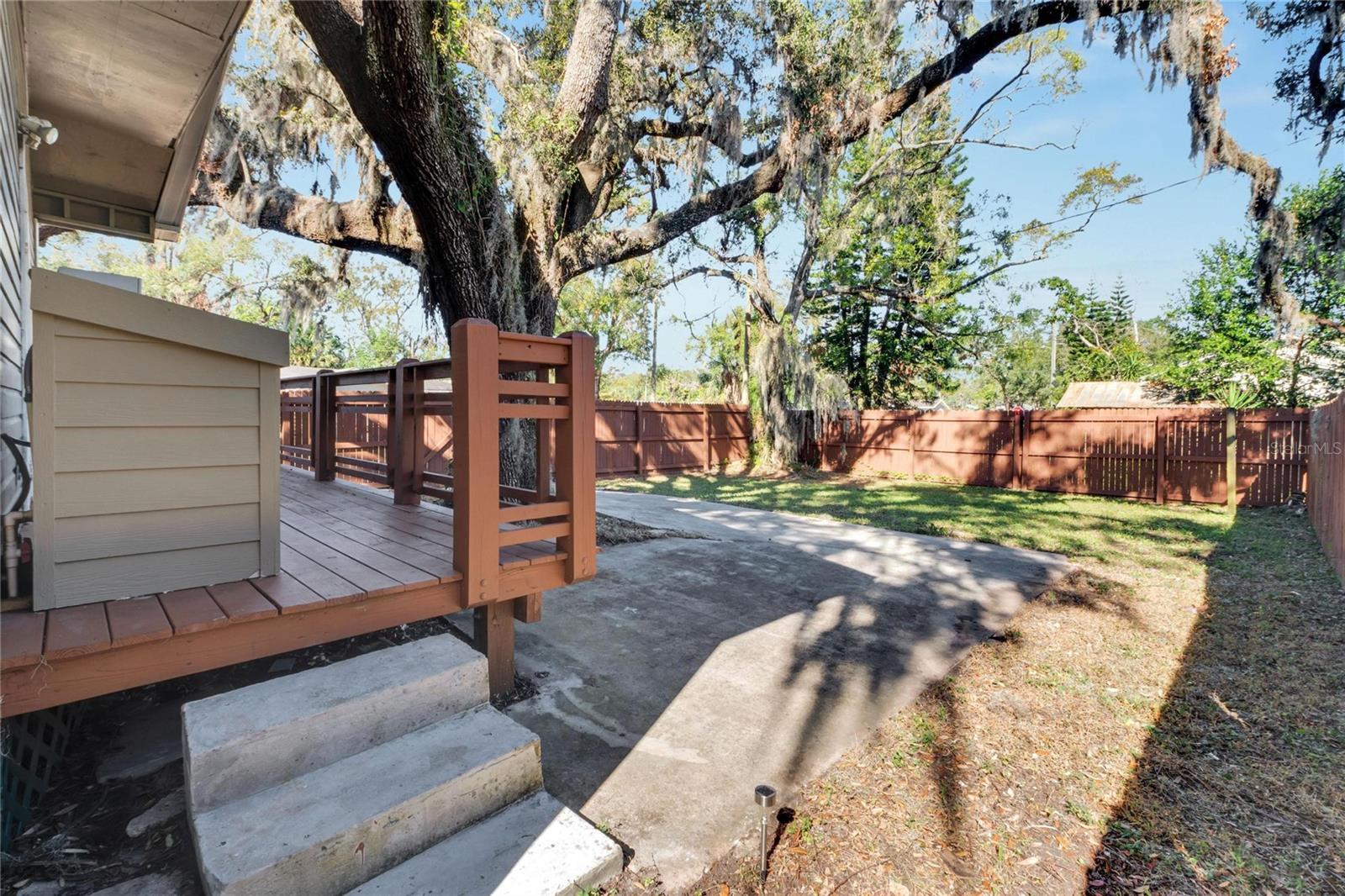1100 E LOUISIANA AVE, TAMPA, FL, 33603