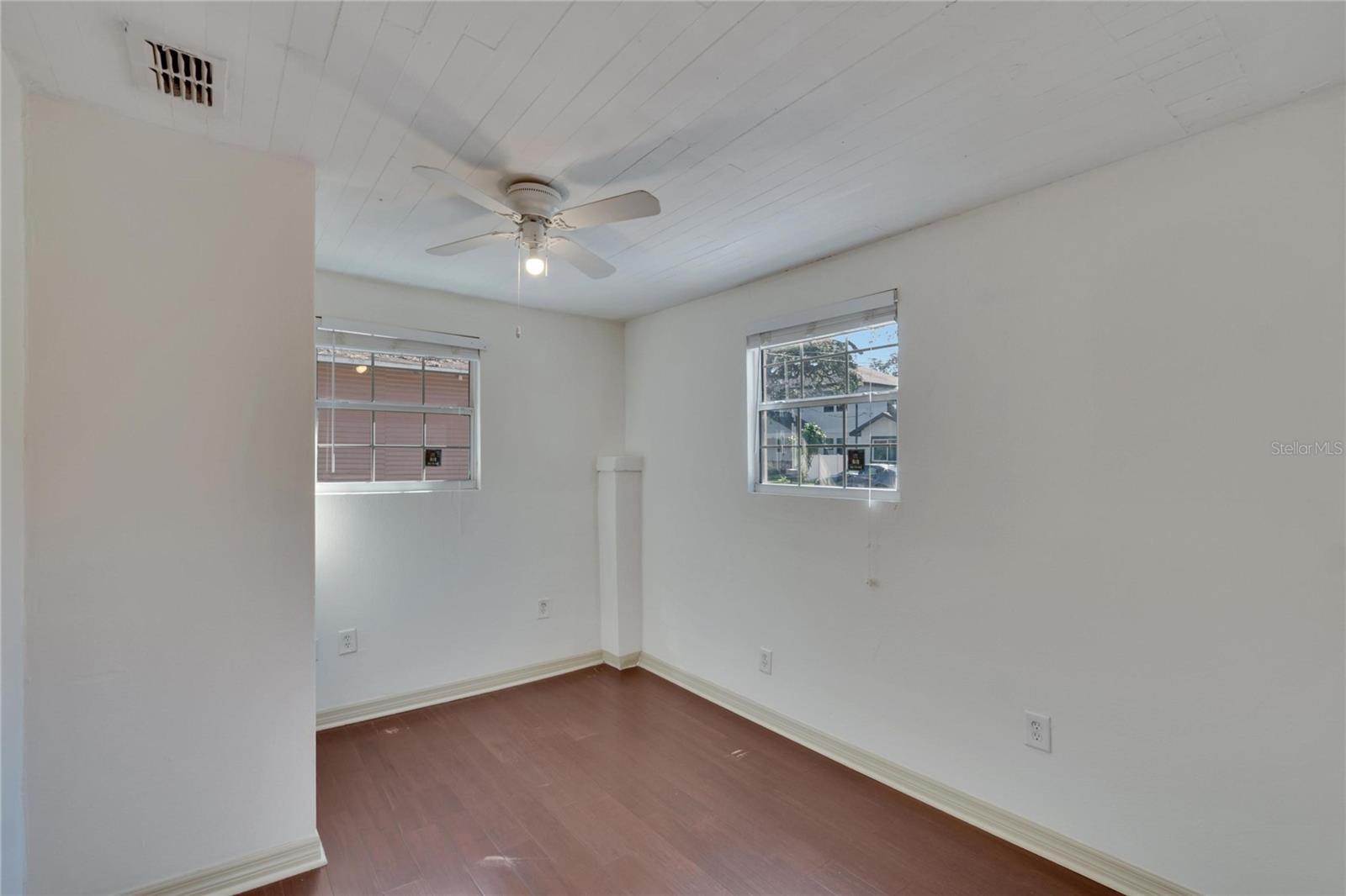 1100 E LOUISIANA AVE, TAMPA, FL, 33603
