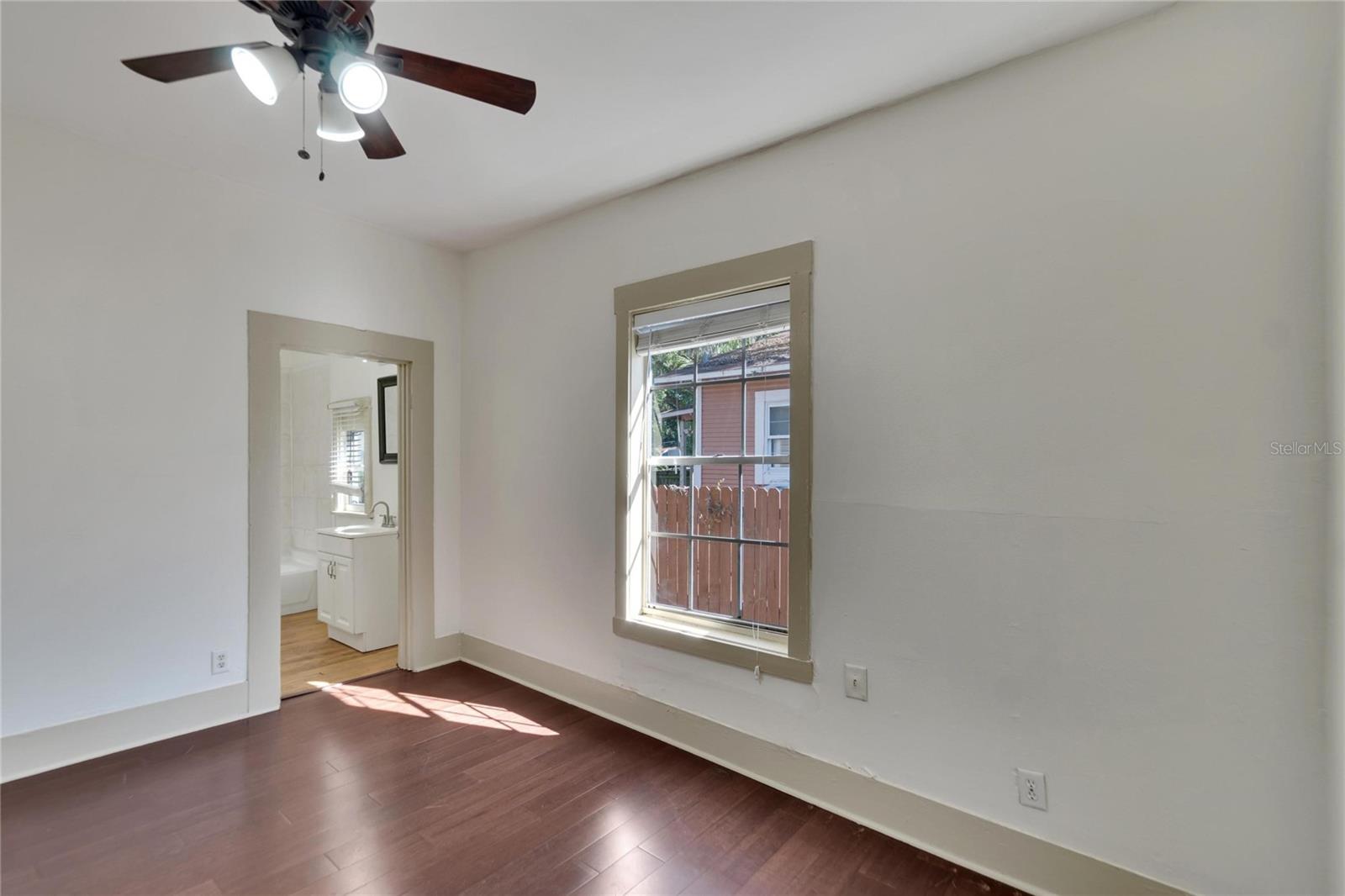 1100 E LOUISIANA AVE, TAMPA, FL, 33603