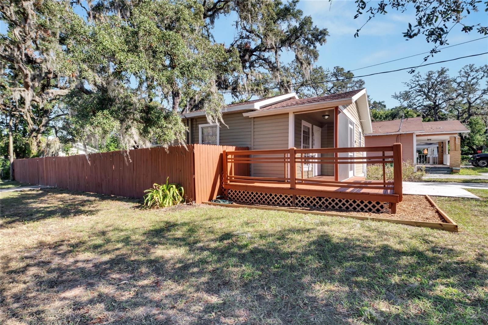 1100 E LOUISIANA AVE, TAMPA, FL, 33603