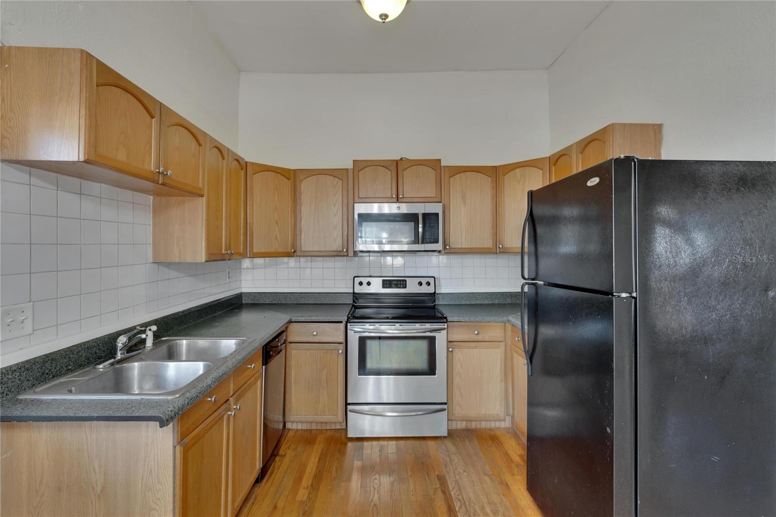 1100 E LOUISIANA AVE, TAMPA, FL, 33603