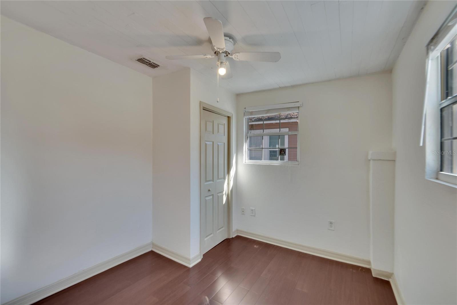 1100 E LOUISIANA AVE, TAMPA, FL, 33603