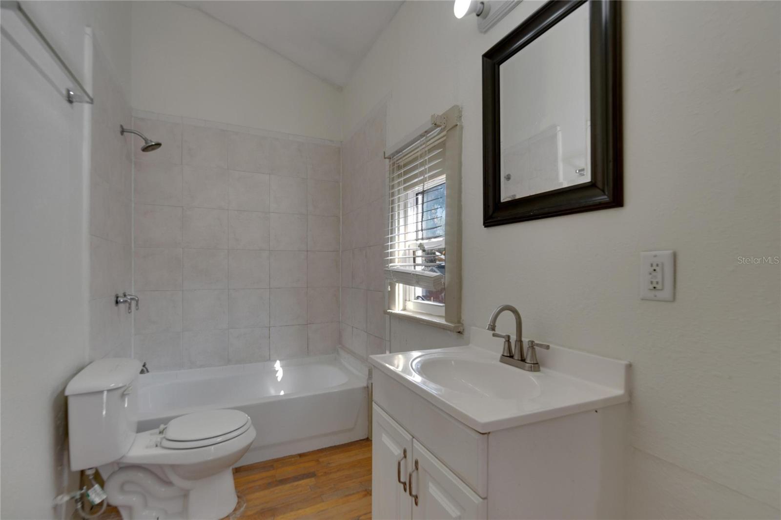 1100 E LOUISIANA AVE, TAMPA, FL, 33603