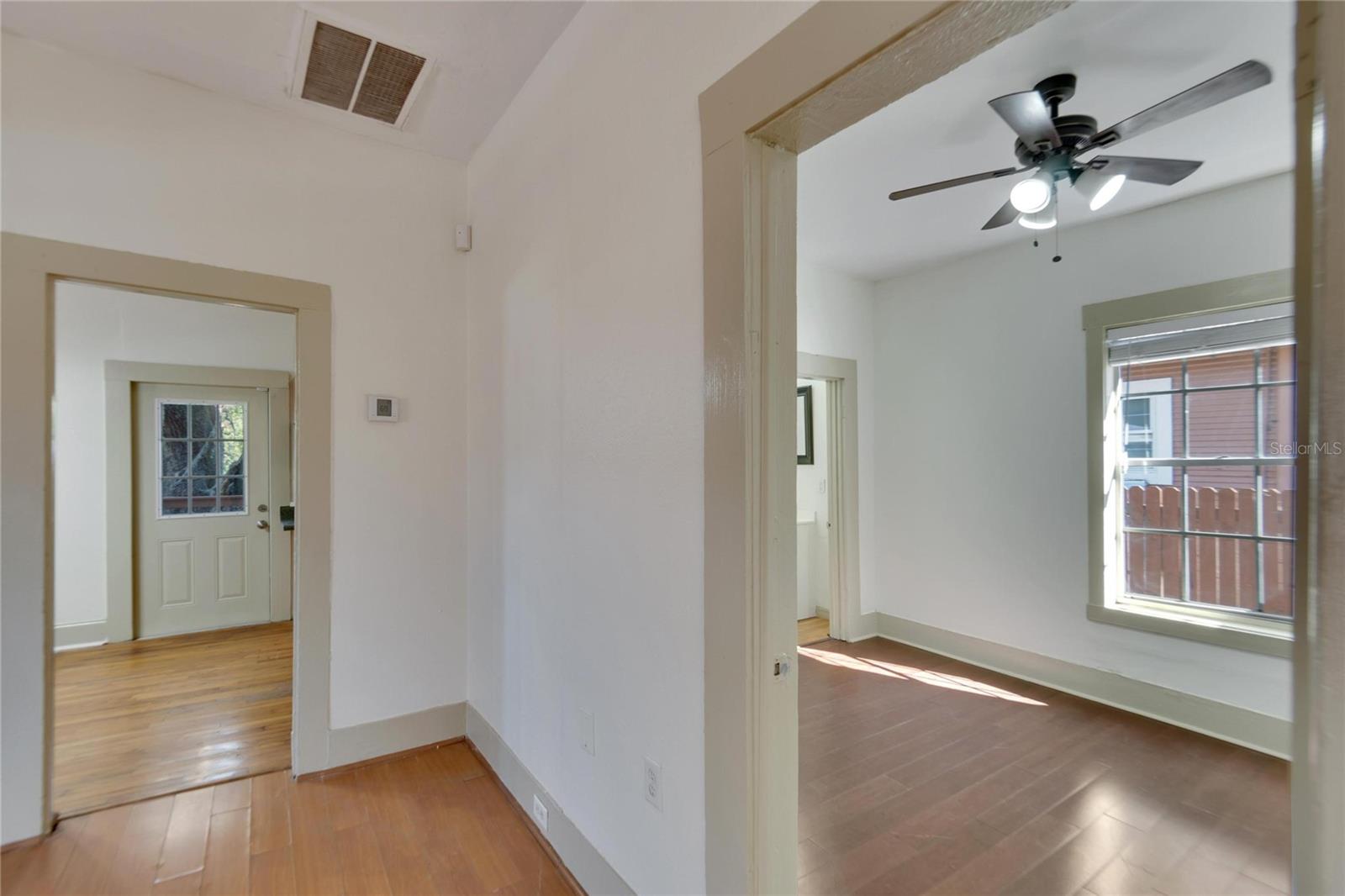 1100 E LOUISIANA AVE, TAMPA, FL, 33603