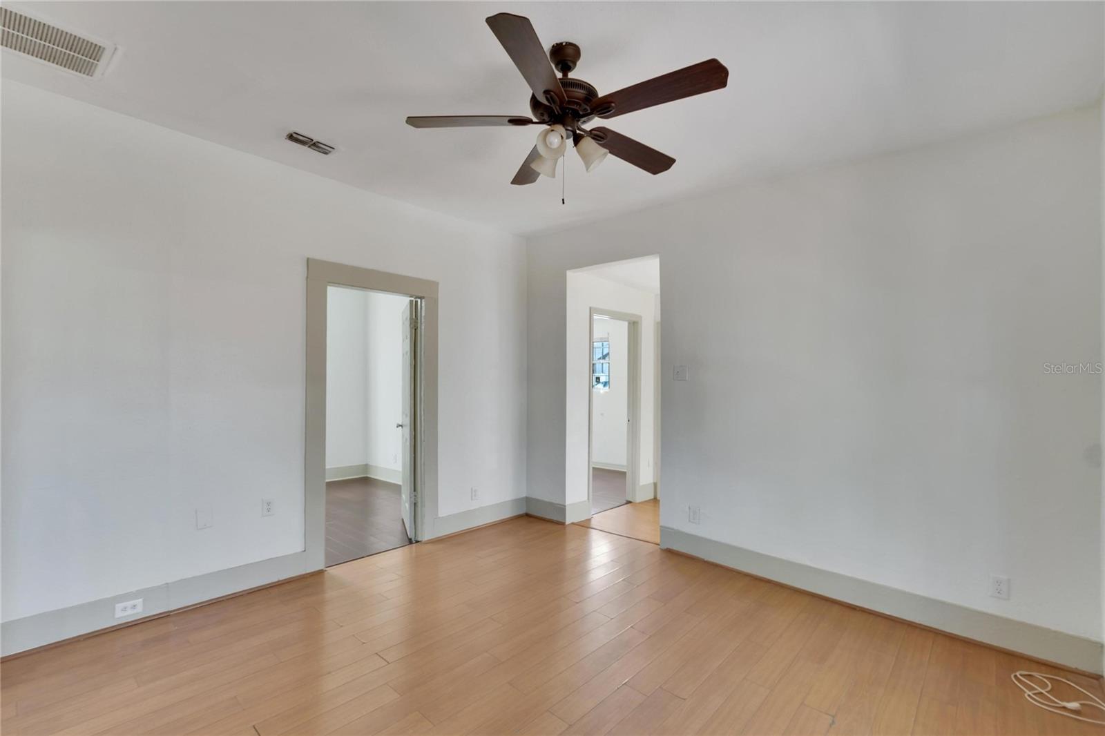 1100 E LOUISIANA AVE, TAMPA, FL, 33603