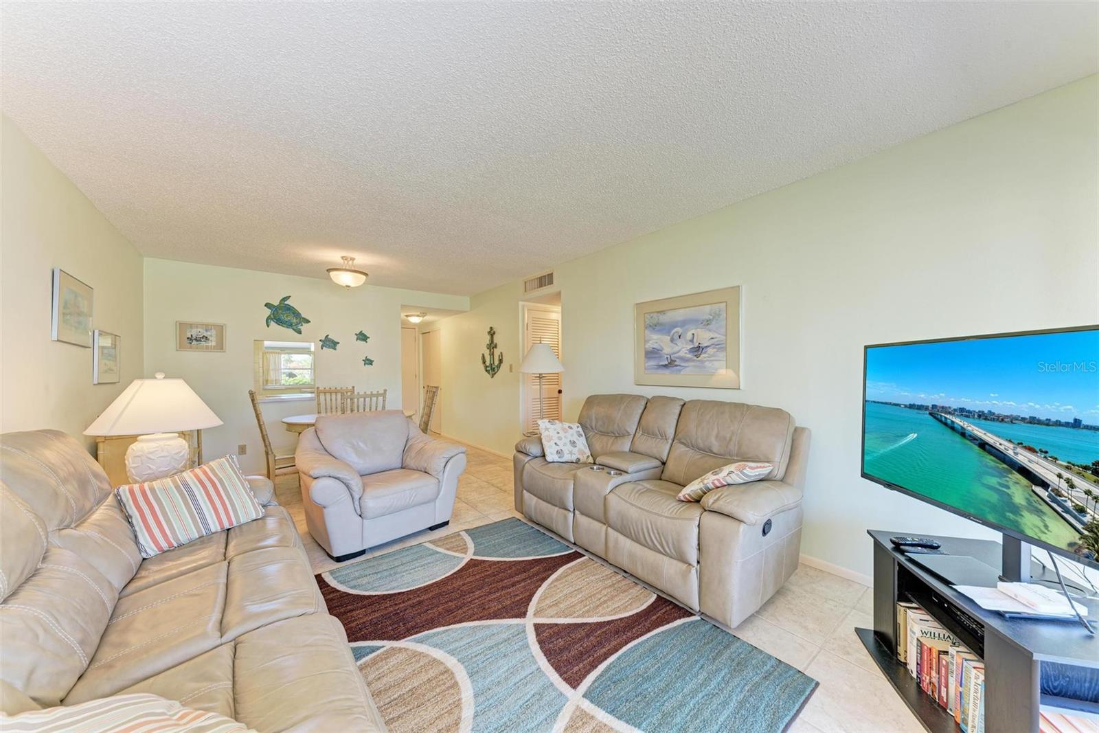 4370 CHATHAM DR #104, LONGBOAT KEY, FL, 34228