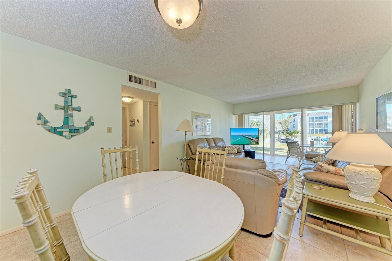 4370 CHATHAM DR #104, LONGBOAT KEY, FL, 34228