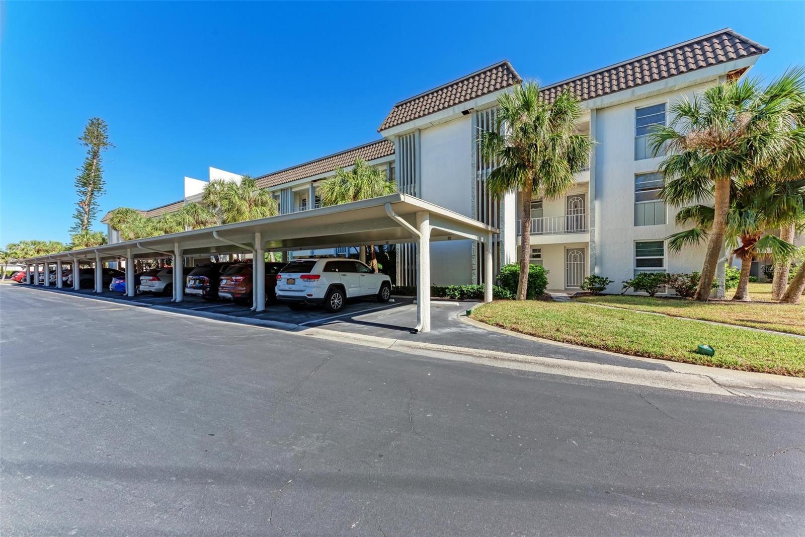 4370 CHATHAM DR #104, LONGBOAT KEY, FL, 34228