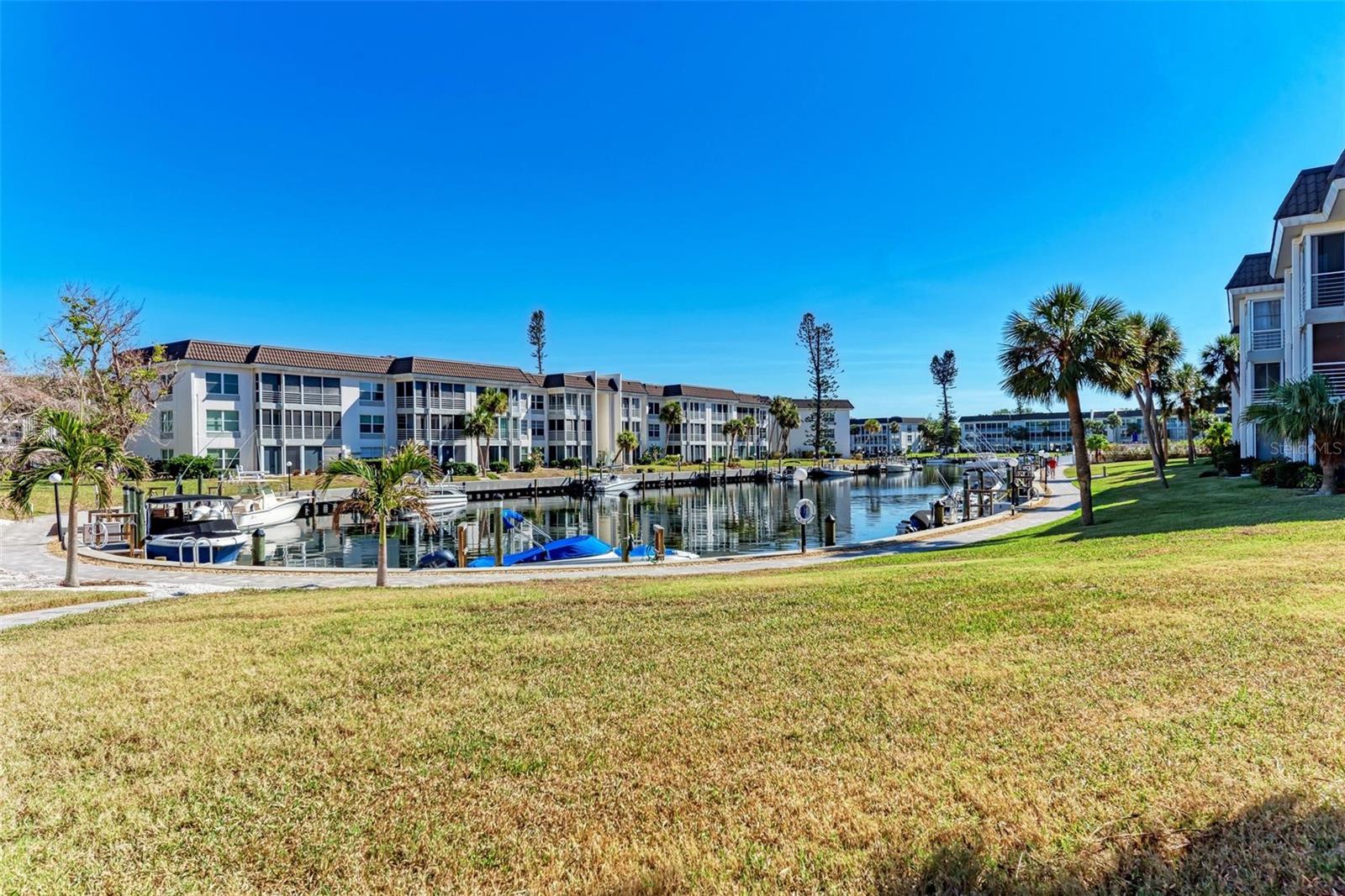 4370 CHATHAM DR #104, LONGBOAT KEY, FL, 34228