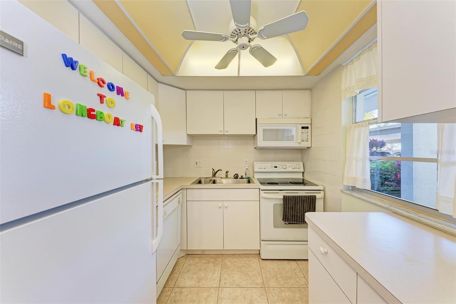 4370 CHATHAM DR #104, LONGBOAT KEY, FL, 34228