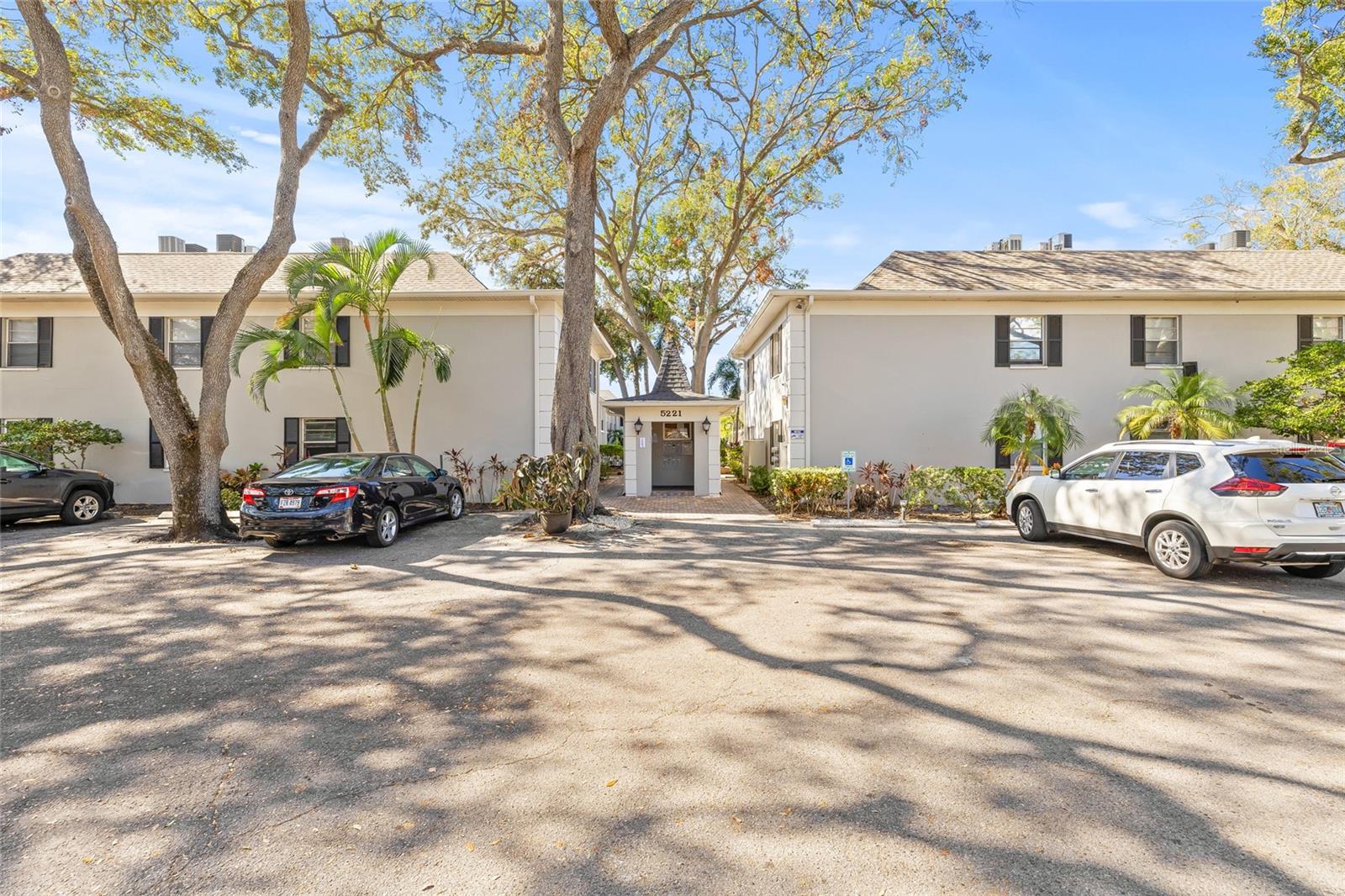 5221 BAYSHORE BLVD #18, TAMPA, FL, 33611