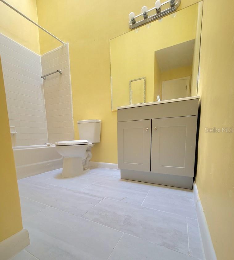 1 PLUMTREE PL #B, PALM COAST, FL, 32164