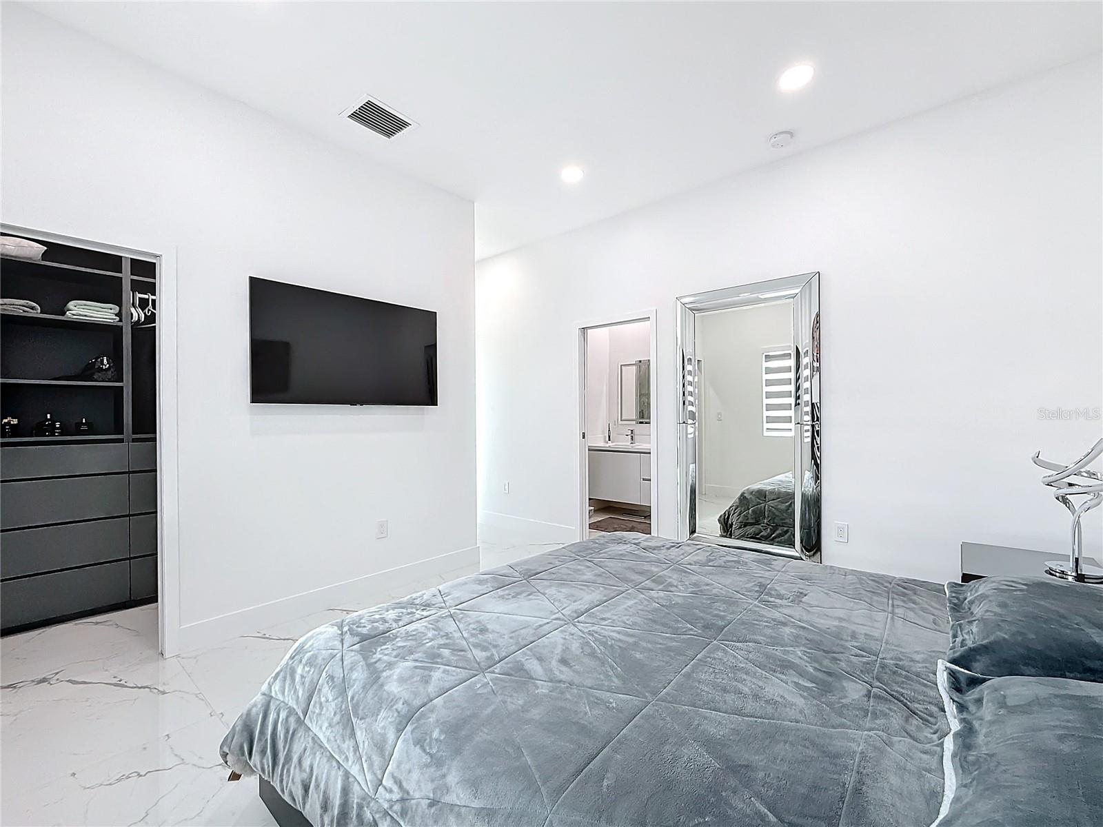 2356 SW 11TH ST, MIAMI, FL, 33135